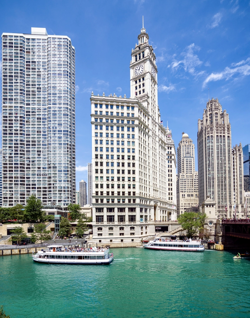 Supporting photograph: Downtown Chicago Illinois. Original image. Licensed for reuse (CC0 1.0); not confirmed to depict the specific property or event described in this article.