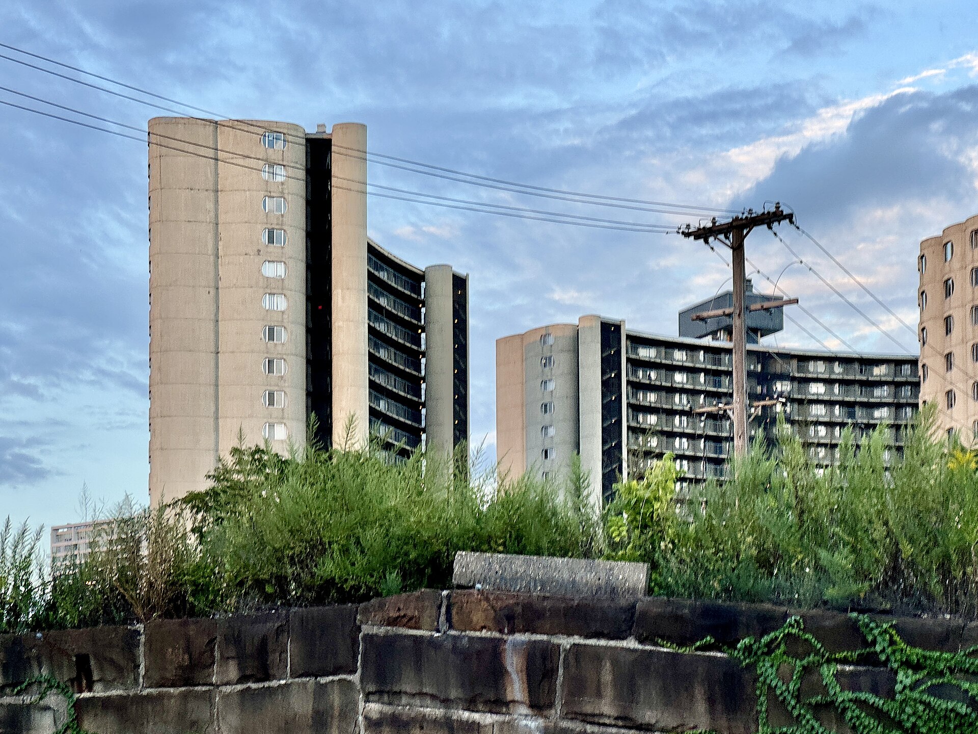 Exterior of the Hilliard Apartments affordable housing complex in Chicago, Illinois
